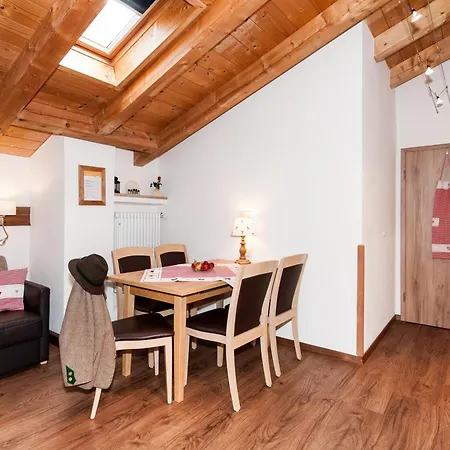 Apartment Riederstein Nr 8 *